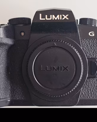 Panasonic Lumix G90 solo corpo