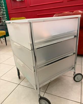 Cassettiera kartell