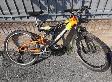 mountain bike biammortizzata Shadow 4000