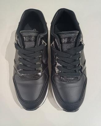 GUESS, SNEAKERS BASSE N. 37