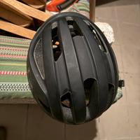 Casco oakley