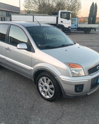 Ford Fusion 1.6 5 porte SOLAMENTE 115.000 KM