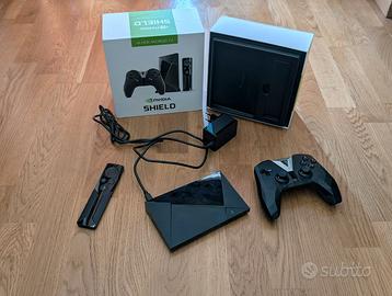 TV box Android Nvidia Shield TV con Joypad usb/bt