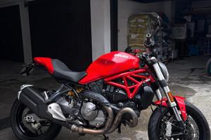 Ducati monster 821 A2