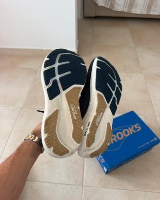 Brooks come nuove n 42 glycerin 23