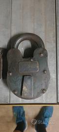 Antico Lucchetto ghisa Londra Pony Express