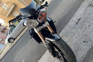 Triumph Speed Triple 1050 - 2013