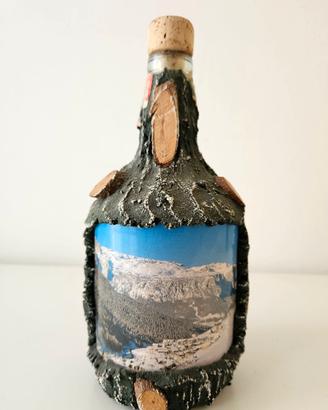Bottiglia decorativa con le Dolomiti per taverne
