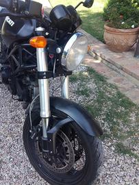 Ducati monster 695