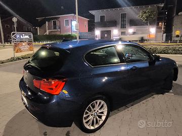 BMW serie 118d Urban Sport pack  cerchi 17" 3p