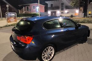 BMW serie 118d Urban Sport pack  cerchi 17" 3p