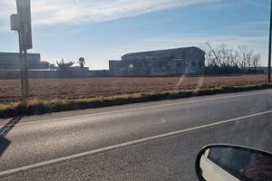 Proprieta (2 capannoni più uffici con show room)