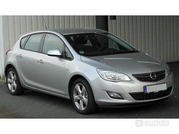 Ricambi usati opel astra 2009-2015 #1