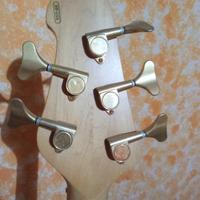 basso Yamaha 5 corde
