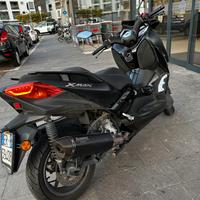 Yamaha x-max iron max 300 abs