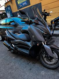 Yamaha X Max