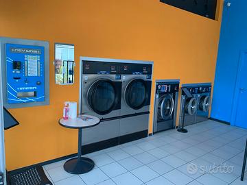 Lavavanderia Self con Stireria Avviata
