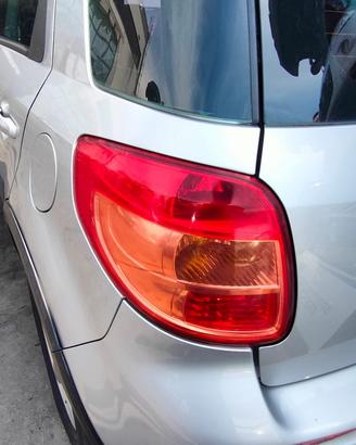 SUZUKI SX4 2009 STOP POSTERIORE SX/DX
