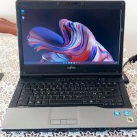 Notebook Fujitsu INTEL i7 8GB ssd-120 usb-3.1.