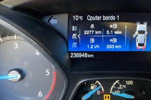 FORD FOCUS TITANIUM SW DIESEL