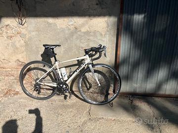 bici da corsa Trek Lexa 