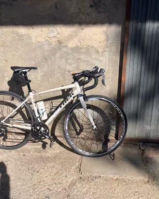 bici da corsa Trek Lexa 