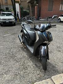 sh 125