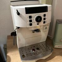 Macchina del caffè delonghi