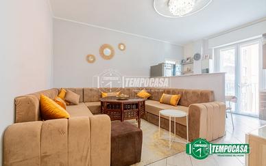 Elegante trilocale ristrutturato - Via Baldo degl