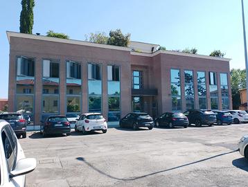 Ufficio moderno e funzionale