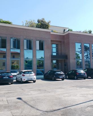 Ufficio moderno e funzionale