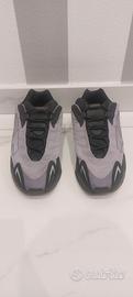 scarpe yeezy 700