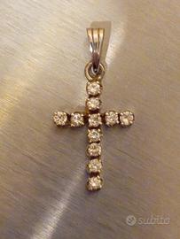 croce oro bianco con diamanti ct 0.55...gr.4.84..