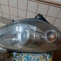 fari anteriore Mercedes classe B 