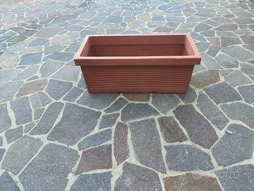 VASI IN RESINA