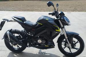 Keeway RKF 125 (Naked), 4 tempi, x neo patentati