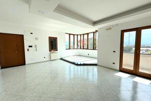 4 LOCALI A SCAFATI