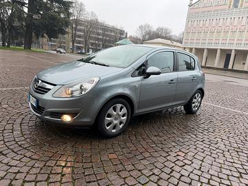 Corsa 1.2 benzina  44,000 km 2011