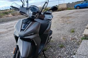 VOGE SR16 200cc 