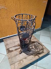 portaombrelli in ferro battuto 