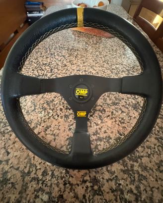 Volante OMP Wrc in pelle con cuciture gialle/mozzo