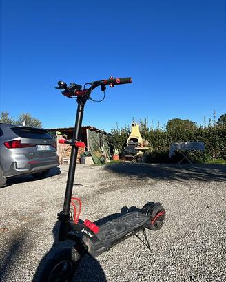 Monopattino elettrico kaabo mantis 10