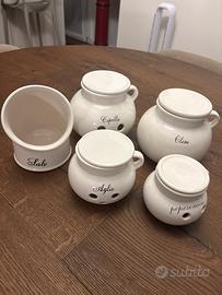 Barattoli in ceramica