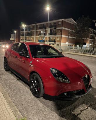 Alfa Romeo Giulietta Quadrifoglio Verde Launch Ed