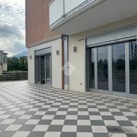 NEGOZIO A VENAFRO
