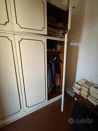 Armadio in legno