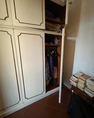 Armadio in legno