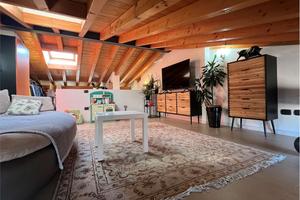 GIOIELLO IN PIENO CENTRO PAESE!