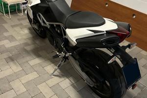 Aprilia Dorsoduro 750 full power