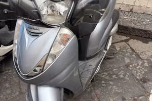Honda SH 300